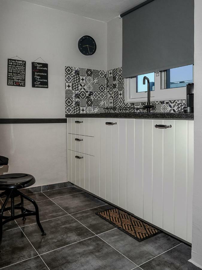 Yasemi Superb Two Floor Apartment Ираклио Екстериор снимка